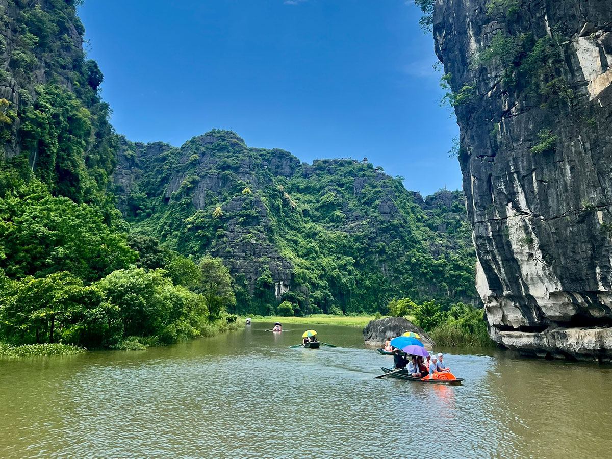 Halong Bay Day Cruise with Private Car Transfer