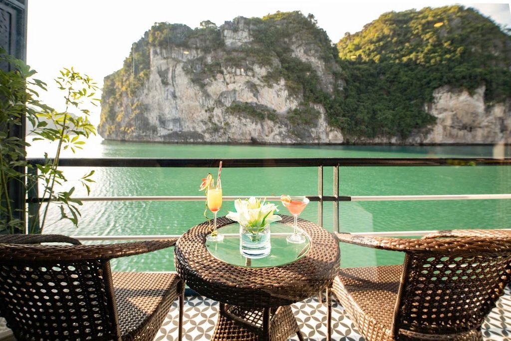 Halong Bay Day Cruise with Private Car Transfer